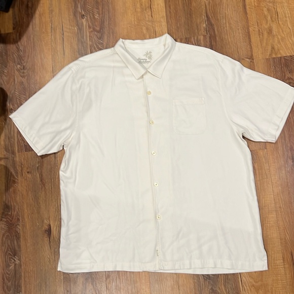 Tommy Bahama Other - Men’s Tommy Bahama 100% Silk Button Front Camp Shirt (Size:3XL)